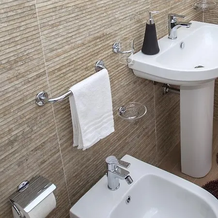 Apartment Primo Piano Settembrini Locazione Turistica *